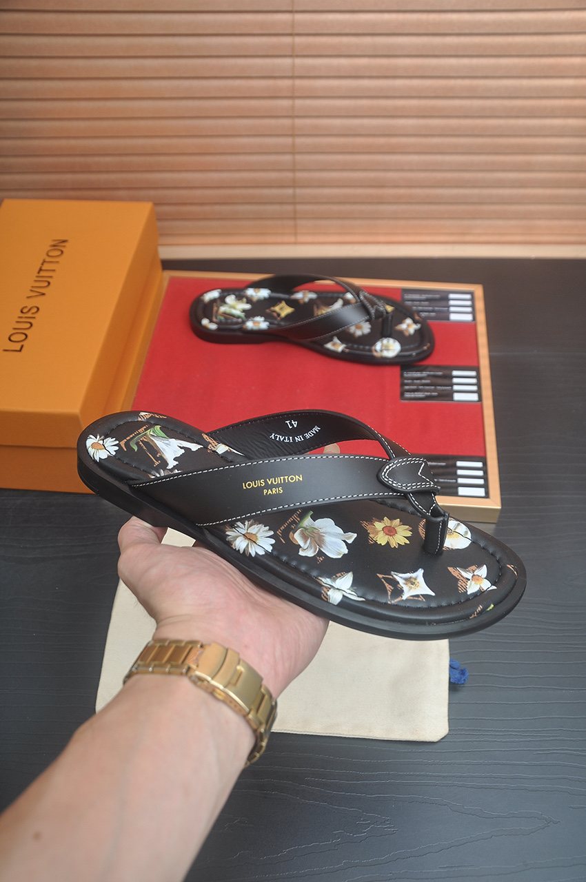 Louis Vuitton Black Floral Print Thong Sandals